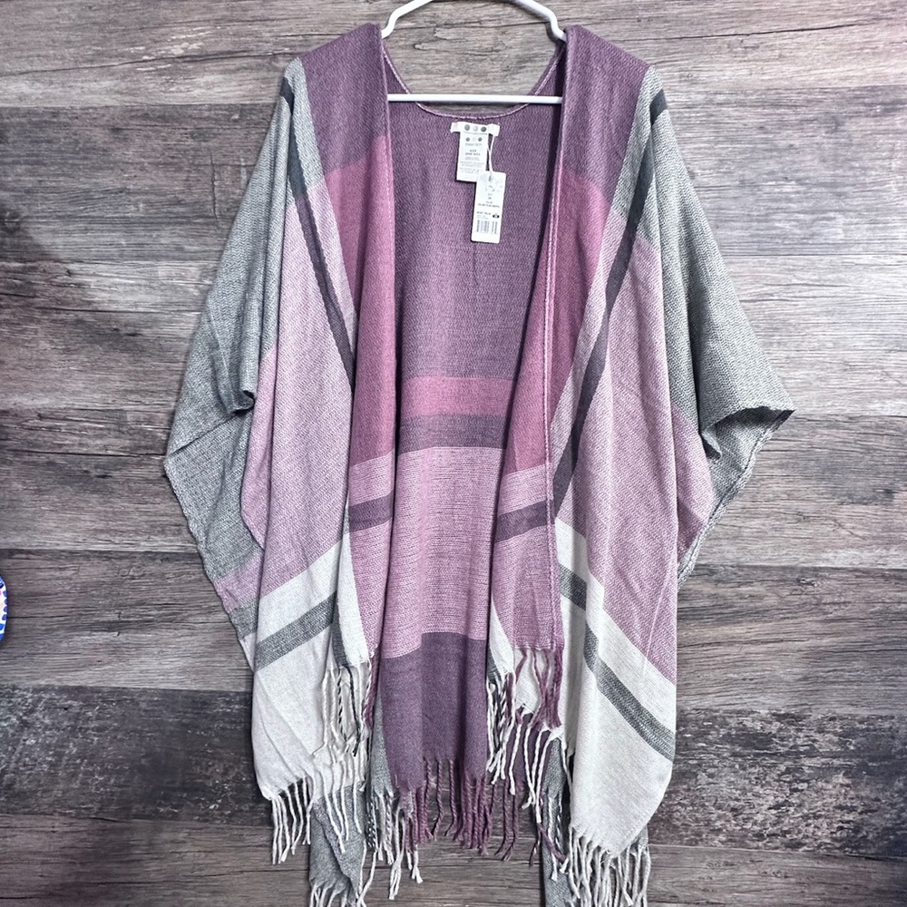 Three Dots Purple and Gray Patterned Poncho